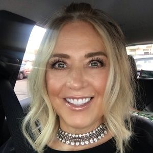 Meet your Posher, Jandy